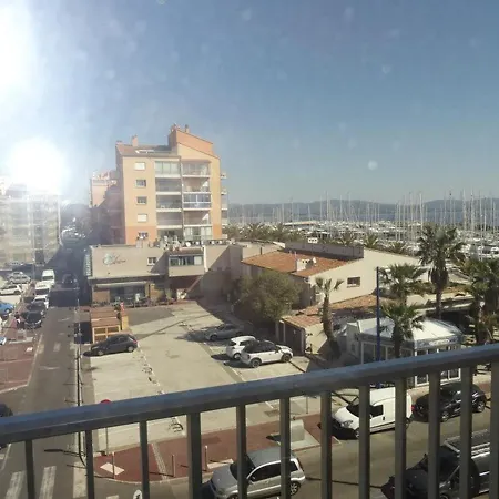 Duplex Climatise 4 Pers, Balcon, Parking Prive, Proche Plages Et Commerces - Fr-1-335-168 Apartment