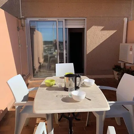 Apartment Duplex Climatise 4 Pers, Balcon, Parking Prive, Proche Plages Et Commerces - Fr-1-335-168 Hyeres