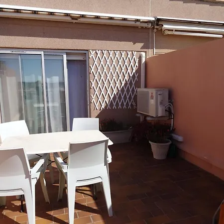 Duplex Climatise 4 Pers, Balcon, Parking Prive, Proche Plages Et Commerces - Fr-1-335-168 Hyeres